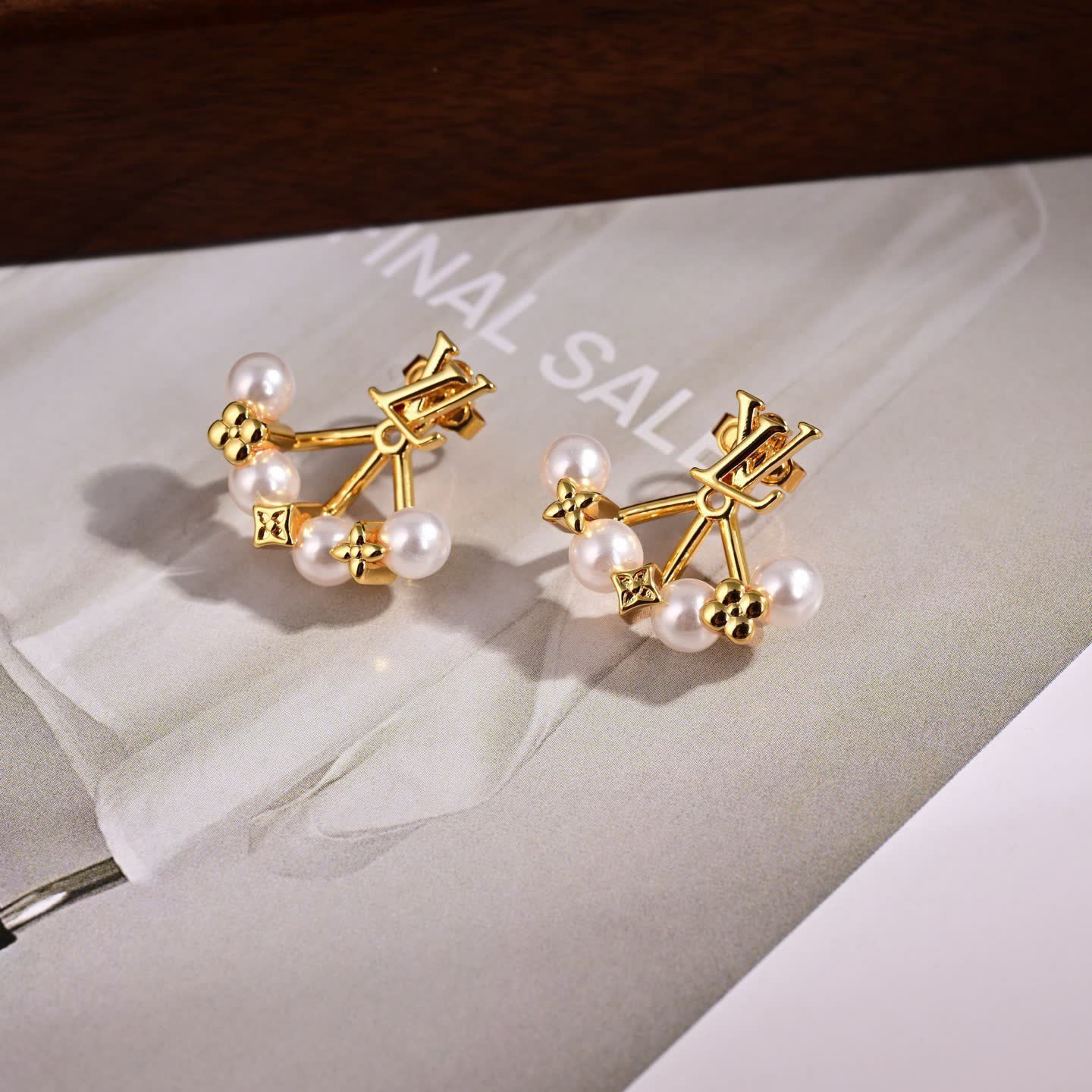 Louis Vuitton Minigram Pearls Earrings